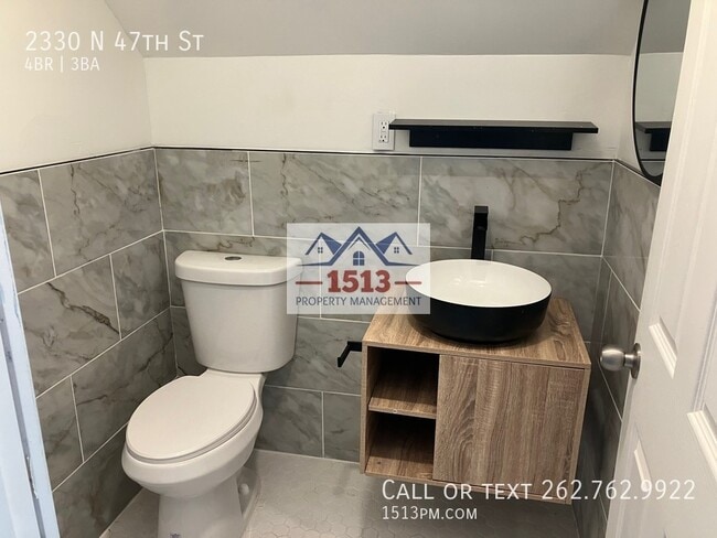 Building Photo - 2330 N 47th St