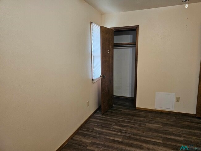 Building Photo - 1600 Arcineiga Dr