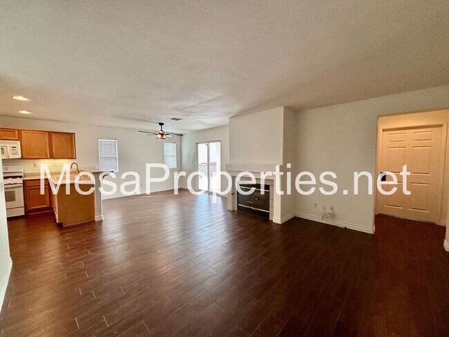 Building Photo - 16486 Salinas St