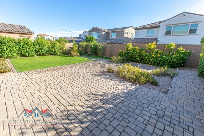 Building Photo - 959 W Zion Pl