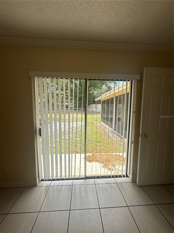 Building Photo - 2329 Pine Tree Ct