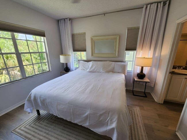 Building Photo - 5551 Bentgrass Dr