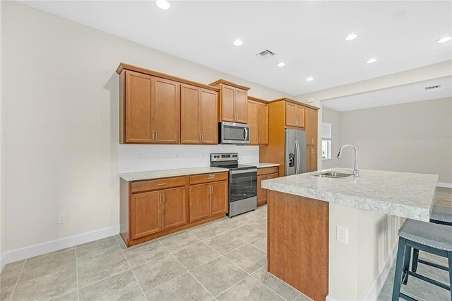 Building Photo - 14965 RedCove Pl