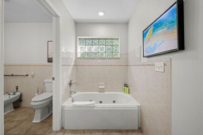 Building Photo - 11950 117th St N