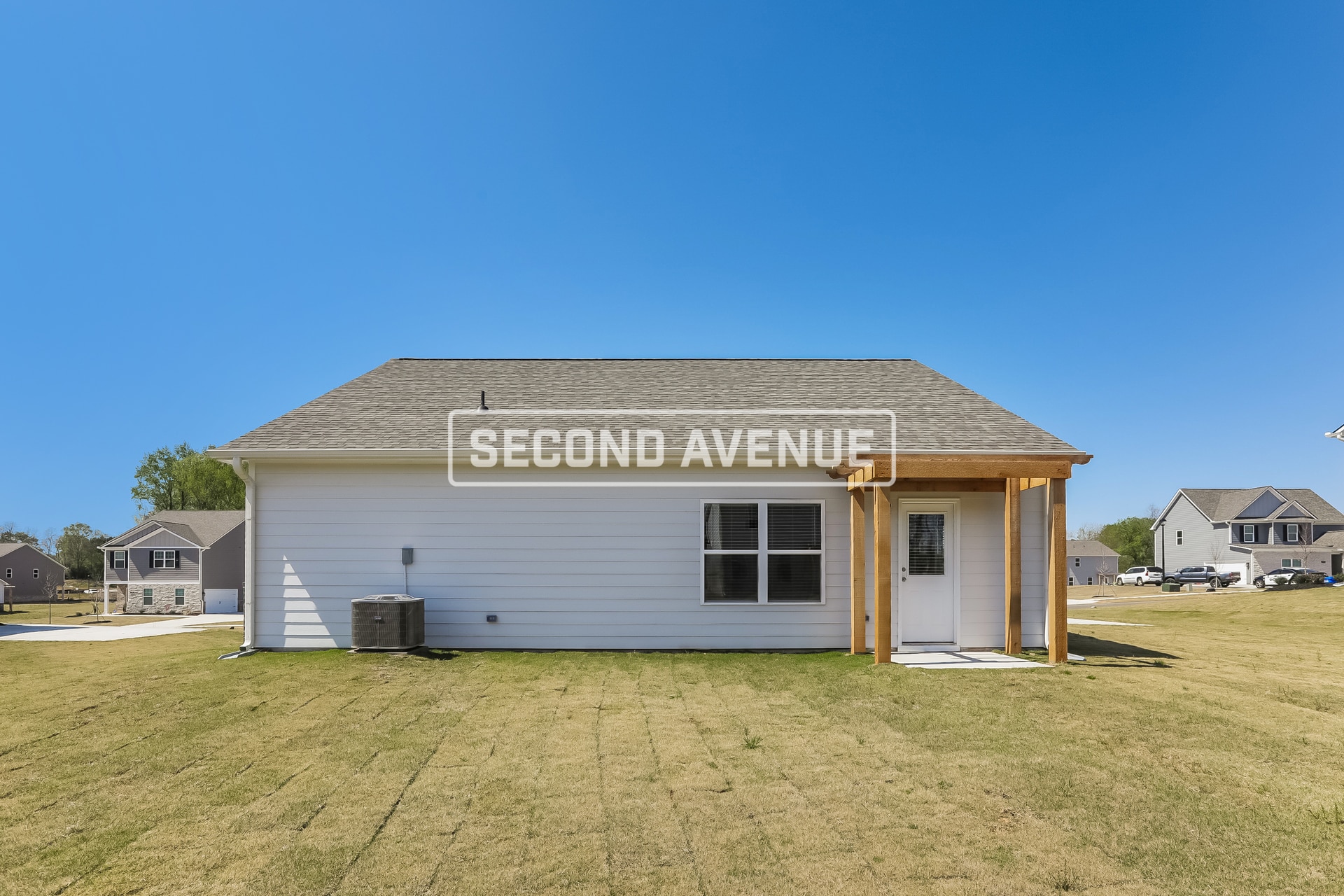 Building Photo - 714 Woody Dr