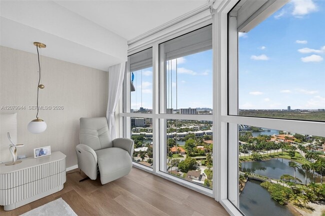 Building Photo - 16500 Collins Ave