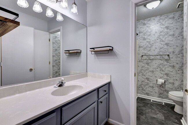 Building Photo - 12928 Daybreak Cir