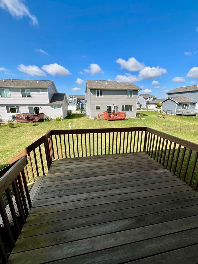 Building Photo - Now Leasing – Stylish 3-Bedroom Home in Bondurant