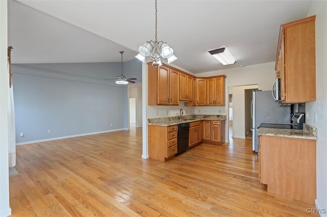 Building Photo - 5055 Constitution Ln