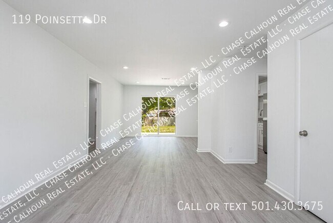 Building Photo - 119 Poinsetta Dr
