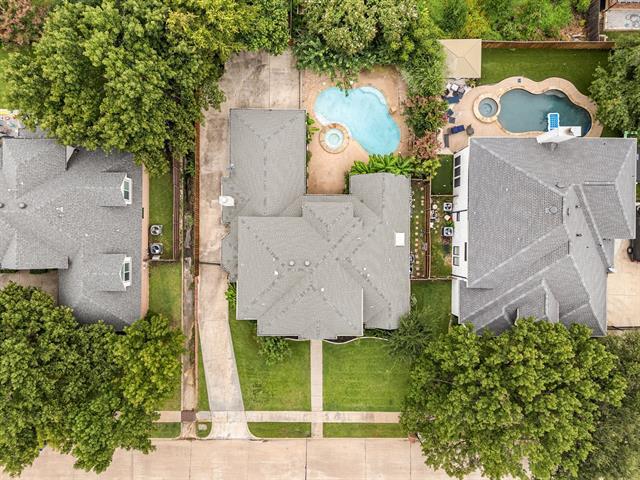 Building Photo - 2101 Tarrant Ln