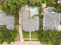 Building Photo - 2101 Tarrant Ln
