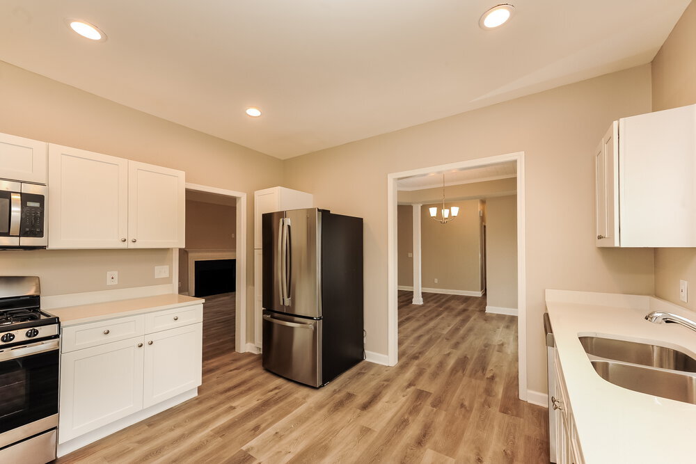 Building Photo - 240 Hardwood Ct