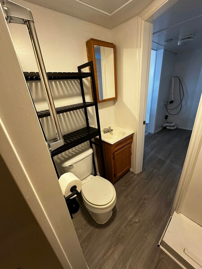 Building Photo - 240 Main St