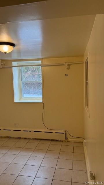 Building Photo - 959 E 227th St