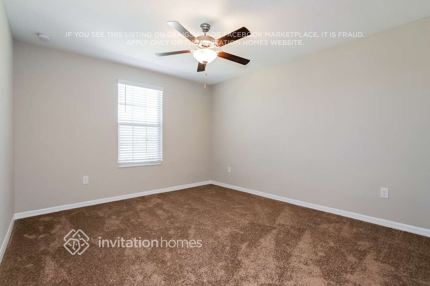 Building Photo - 1580 Blue Rose Dr
