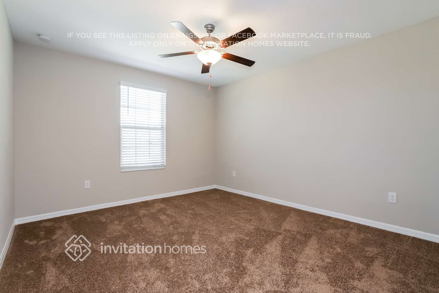 Building Photo - 1580 Blue Rose Dr