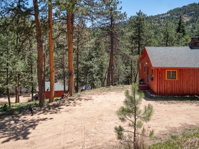 Building Photo - 6537 S Brook Forest Rd
