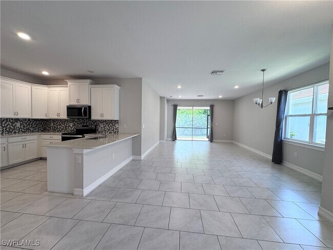 Building Photo - 1073 Tranquil Brk Dr