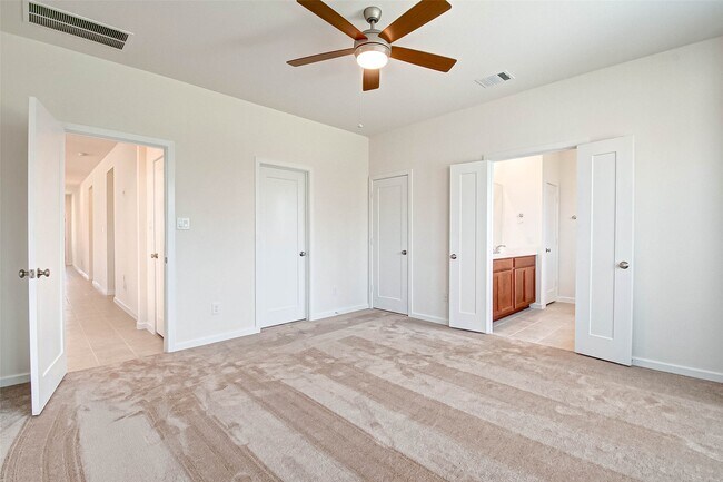 Building Photo - 8110 Colony Chase Ct