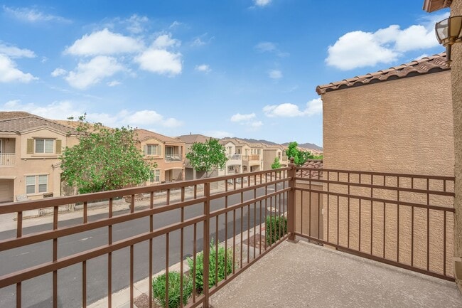 Building Photo - 7470 Margollini St