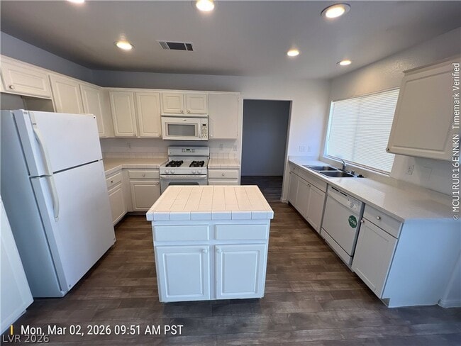 Building Photo - 3319 Syvella Ct