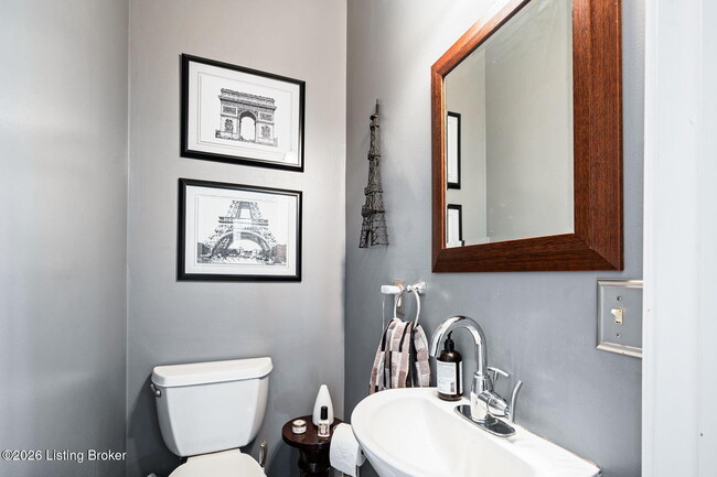 Building Photo - 1110 Baxter Ave