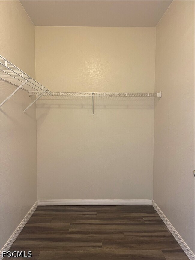 Building Photo - 8555 Bernwood Cove Loop