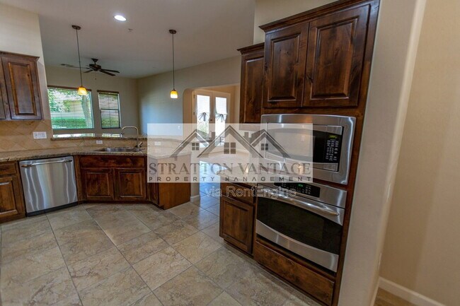 Building Photo - 4700 S Fulton Ranch Blvd