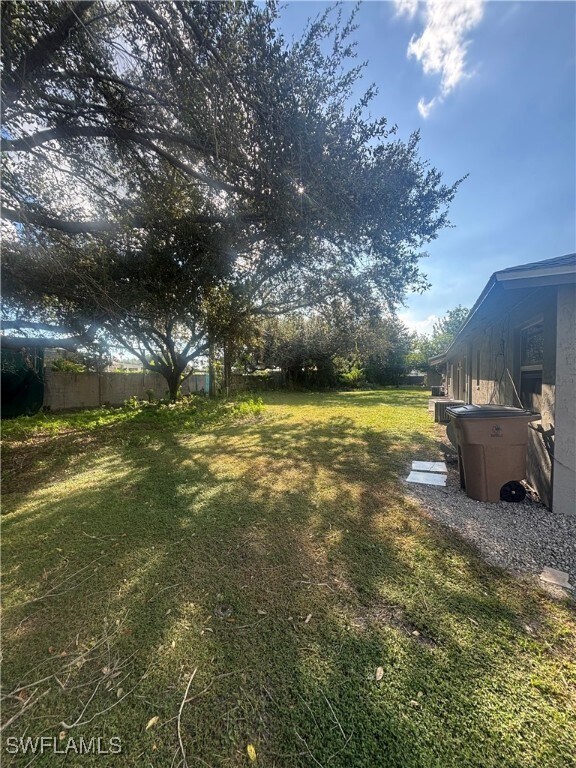 Building Photo - 12369-12377 First St