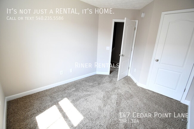 Building Photo - 147 Cedar Point Ln