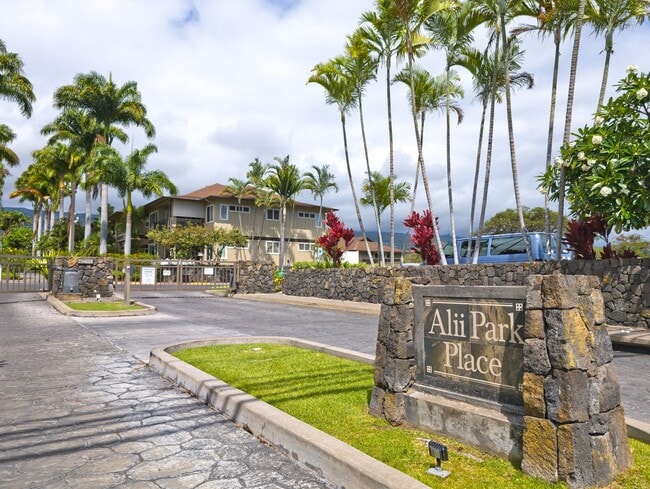 Building Photo - 75-6025 Alii Dr. F102
