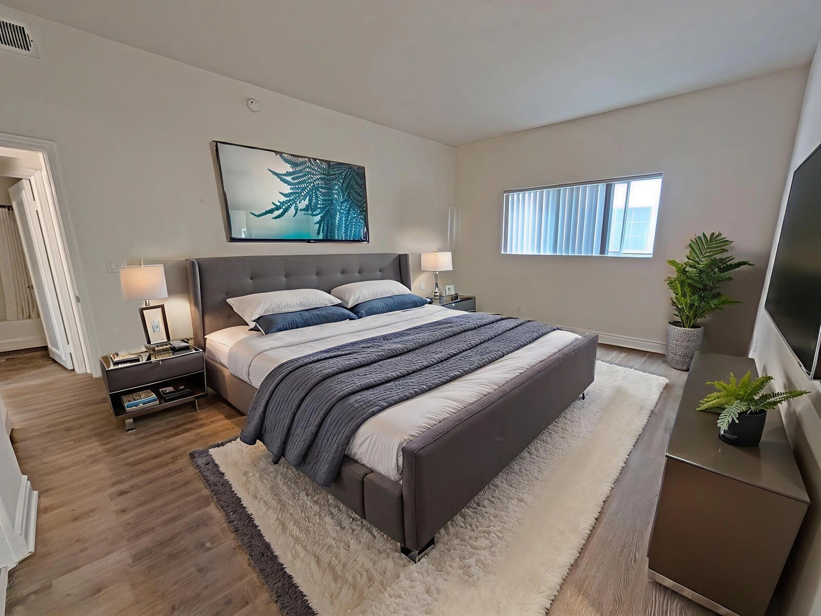 Building Photo - 912 Croft Ave