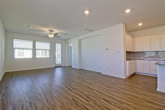 Building Photo - 834 Affazia Ln