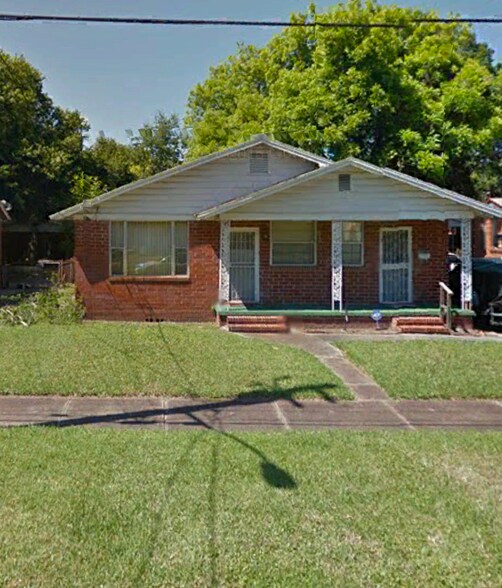 Primary Photo - 1335 W 12th St