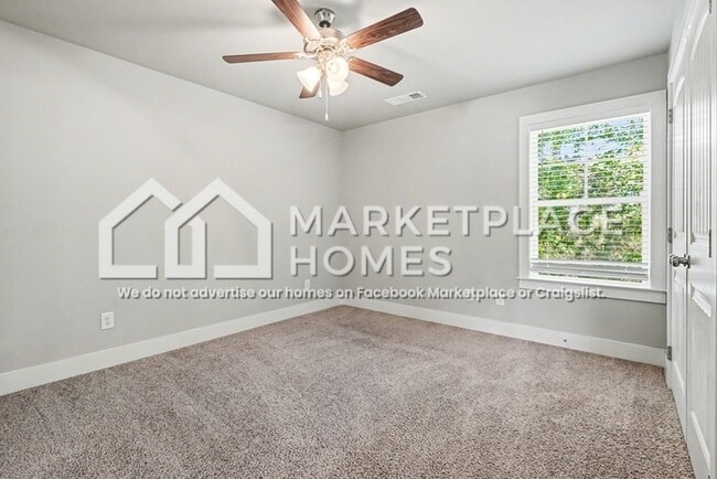 Building Photo - 225 Melba Ln