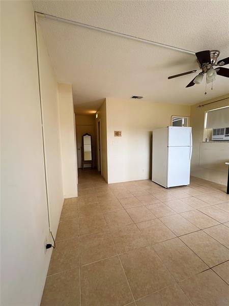 Building Photo - 2719 NE 32nd St