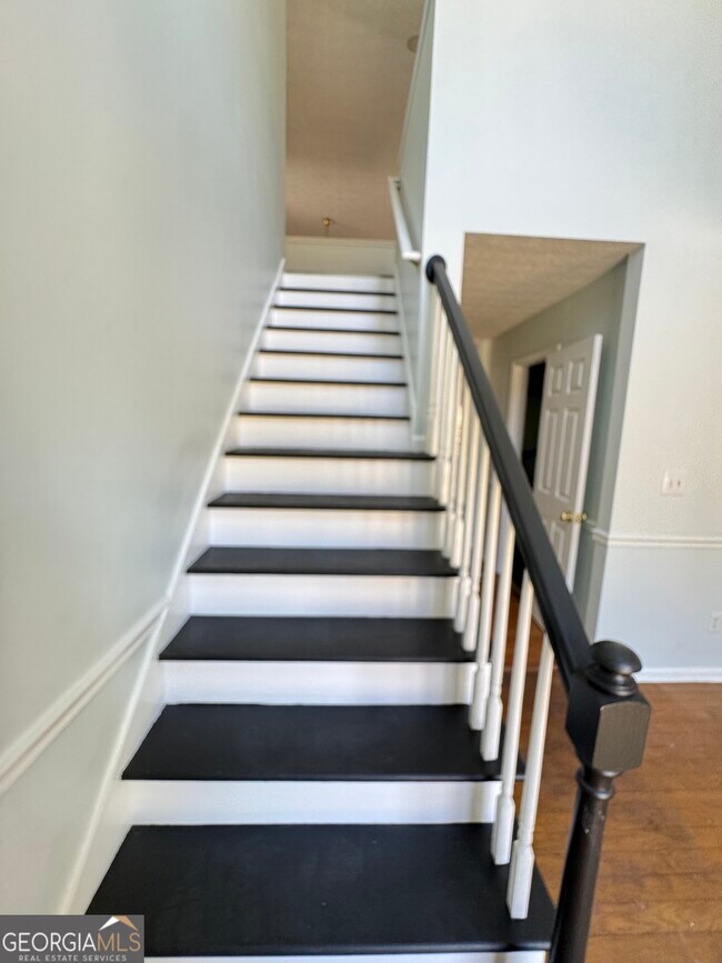 Building Photo - 1009 Chads Ridge Dr