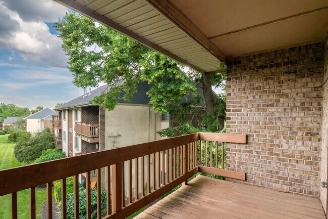 Building Photo - 5019 Green Mountain Cir