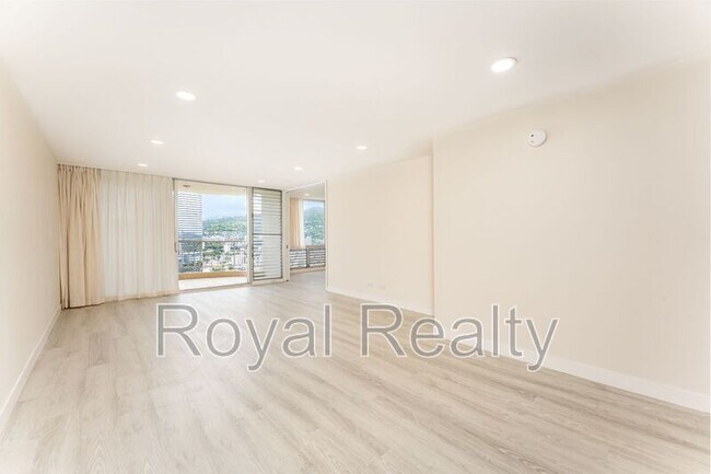 Building Photo - 1717 Ala Wai Blvd