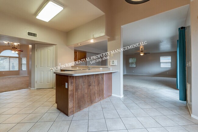 Building Photo - 7661 S Freshwater Pearl Dr