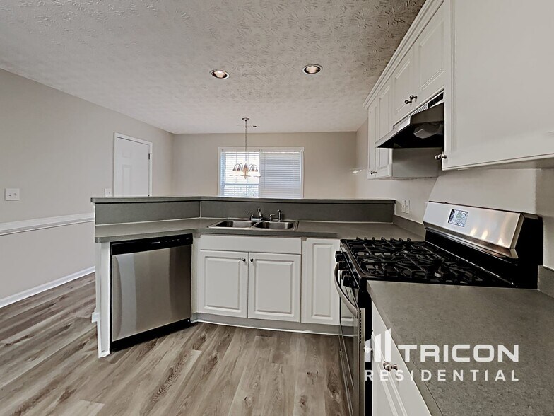 Building Photo - 65 Cascade Ct