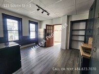 Building Photo - 123 South St