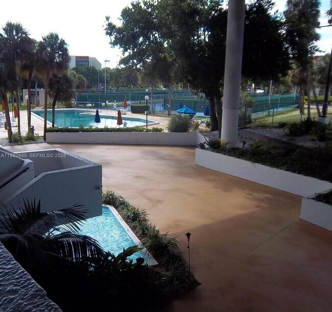 Building Photo - 3751 Environ Blvd