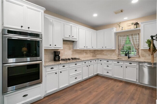 Building Photo - 415 Lago Trace Dr