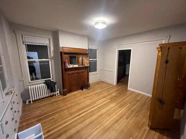 Building Photo - 539 Hamilton St