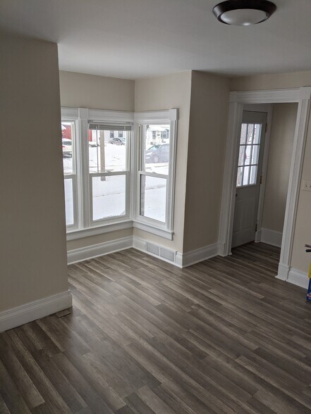 Building Photo - 1346 Euclid Ave