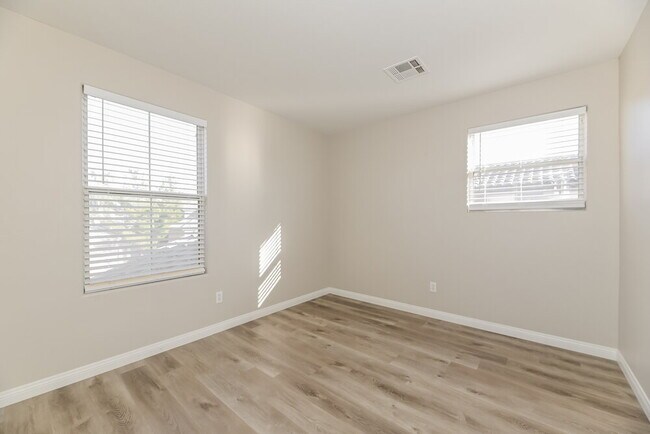 Building Photo - 10441 Anacostia St