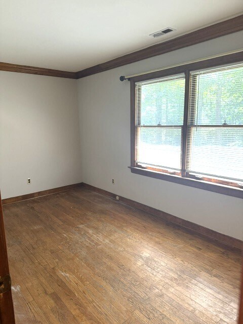 Building Photo - 7270 Narrowridge Rd