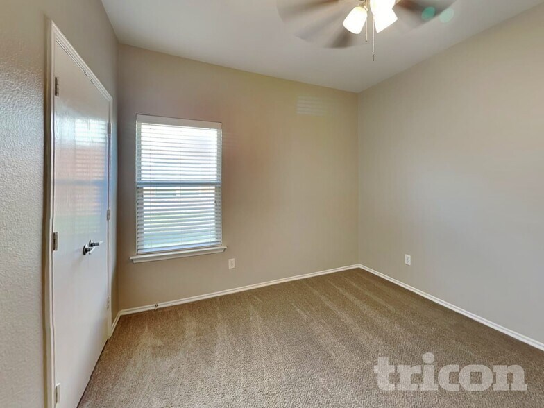Building Photo - 1132 Beaverwood Ln